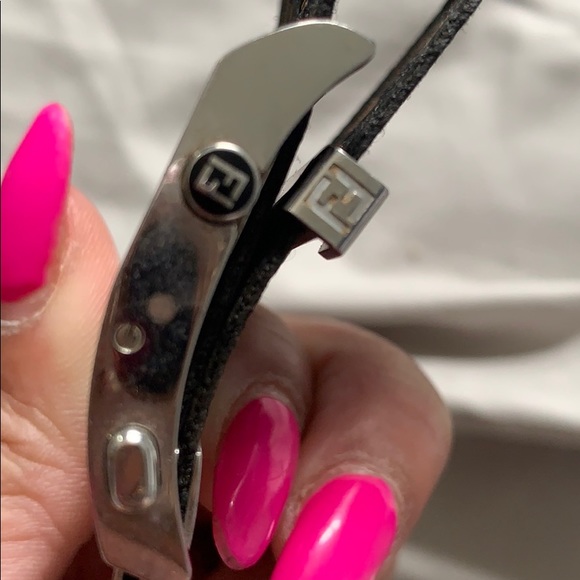 Fendi watch - Picture 2 of 3